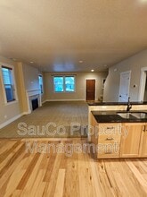 322 SW Marsuda Terrace in Beaverton, OR - Building Photo - Building Photo