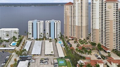1925 Clifford St in Ft. Myers, FL - Building Photo - Building Photo