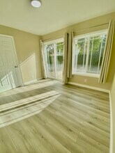 1105 Debra Dr, Unit B in Costa Mesa, CA - Foto de edificio - Building Photo