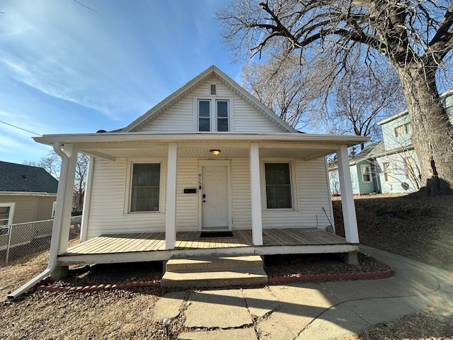 915 S Helen St in Sioux City, IA - Building Photo - Building Photo