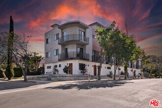 8902 Sawyer St in Los Angeles, CA - Building Photo - Building Photo