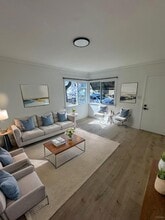 1934 Magnolia Ave, Unit 2 in Long Beach, CA - Building Photo - Building Photo