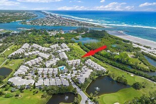 2905 Fairway Dr N in Jupiter, FL - Building Photo