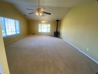 2065 Arrowhead St in Copperopolis, CA - Foto de edificio - Building Photo