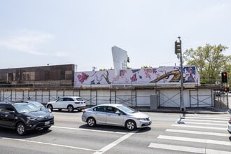 The Leonard on Beverly in Los Angeles, CA - Building Photo - Building Photo