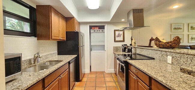 13334 Polo Club Rd, Unit 337 in Wellington, FL - Building Photo - Building Photo