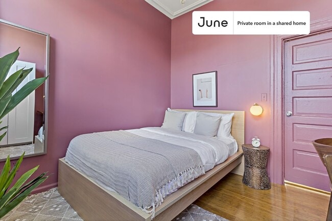 Private bedroom in 4 bed/1.5 bath Home in San Francisco, CA - Building Photo - Building Photo