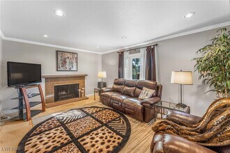 1038 Tam O Shanter in Las Vegas, NV - Building Photo - Building Photo