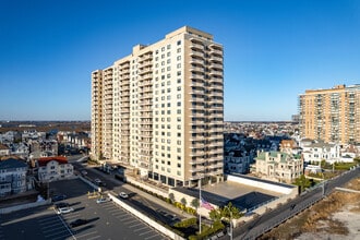 5000 Boardwalk in Ventnor City, NJ - Building Photo - Building Photo