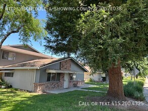 4513 Greenholme Dr in Sacramento, CA - Building Photo - Building Photo