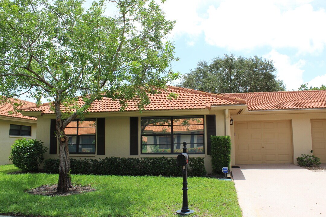 4435 Pandana Tree Rd in Boynton Beach, FL - Foto de edificio