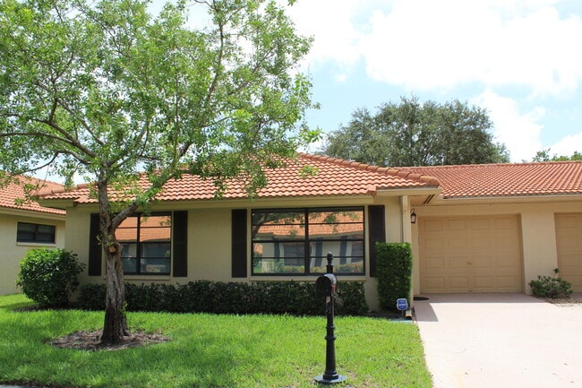 property at 4435 Pandana Tree Rd