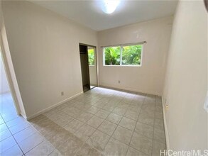 3339 Manoa Rd in Honolulu, HI - Building Photo - Building Photo