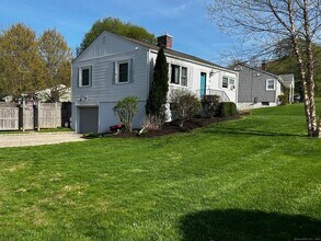 17 Highview Terrace in Bethel, CT - Building Photo - Building Photo