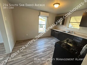 214 S San Dario Ave in San Antonio, TX - Foto de edificio - Building Photo