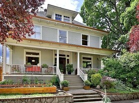 2023 NE 8th Ave in Portland, OR - Building Photo