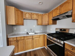 425 Huntington St in New Haven, CT - Building Photo - Building Photo