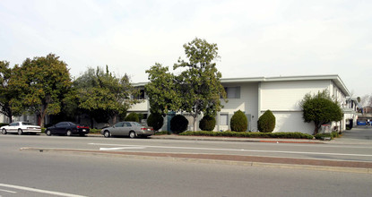 1624 Hollenbeck Ave in Sunnyvale, CA - Building Photo - Building Photo