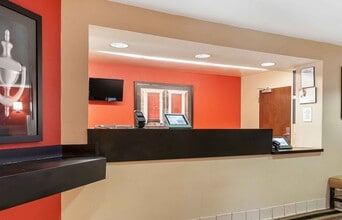Furnished Studio-Detroit - Sterling Heights in Sterling Heights, MI - Building Photo - Building Photo