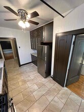 7544 S Phillips Ave-Unit -Apt. 3 in Chicago, IL - Building Photo - Building Photo