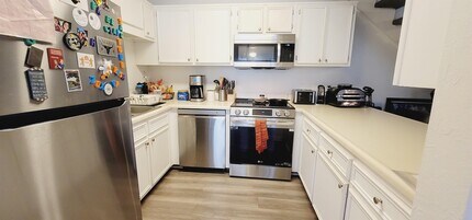 1324 Warrior Way in Tallahassee, FL - Building Photo - Building Photo