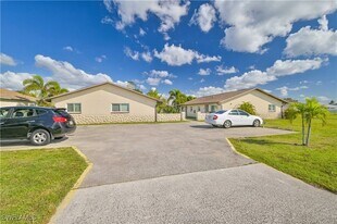 3215 Skyline Blvd in Cape Coral, FL - Building Photo