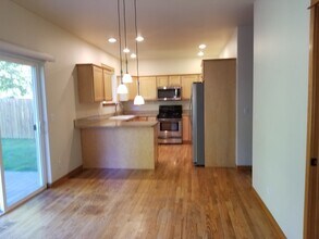 3532 Skylark Loop in Bellingham, WA - Foto de edificio - Building Photo