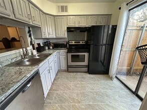 6024 Stoneybrook Dr in Fort Worth, TX - Building Photo - Building Photo