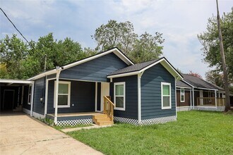 621 North St, Unit 1438P in Crosby, TX - Building Photo - Building Photo