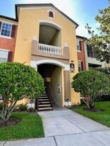 712 Crest Pines Dr in Orlando, FL - Building Photo