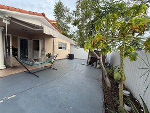 6598 W 22nd Ct in Hialeah, FL - Building Photo - Building Photo