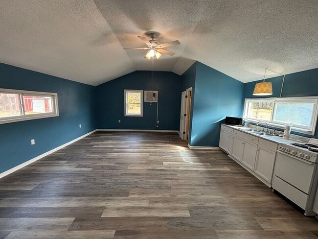 1060 Timmons Acres Ln in Awendaw, SC - Building Photo - Building Photo