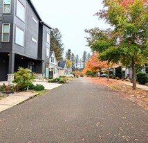 1892 Cousteau Loop SE in Salem, OR - Building Photo - Building Photo