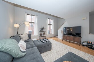 765 N Ringgold St, Unit B in Philadelphia, PA - Building Photo - Building Photo