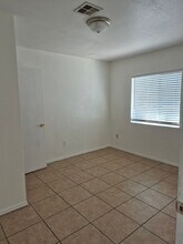 2504 E Mobile Ln in Phoenix, AZ - Building Photo - Building Photo