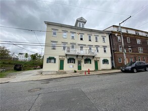 80-82 Blackstone St in Woonsocket, RI - Building Photo - Building Photo