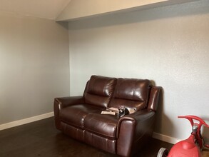 830 Benavides St in Robstown, TX - Foto de edificio - Building Photo