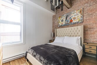 3975 R. Saint-Denis in Montréal, QC - Building Photo - Building Photo