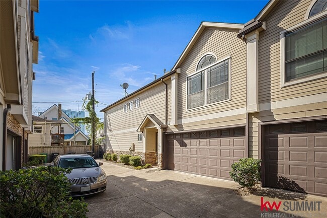 property at 2410 Calumet St