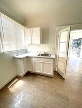 1412 S Westmoreland Ave, Unit 1 in Los Angeles, CA - Foto de edificio - Building Photo