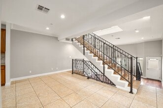 5241 Colodny Dr, Unit 103 in Agoura Hills, CA - Building Photo - Building Photo