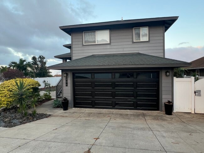 106 Nokekula Loop in Wailuku, HI - Foto de edificio - Building Photo