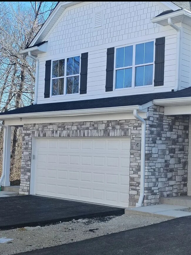 property at 3175 Cobblestone Ln