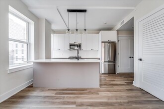 237 Washington St-Unit -302 in Hoboken, NJ - Building Photo - Building Photo