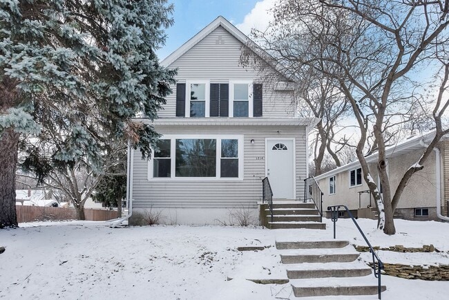 property at 1214 Pacific St
