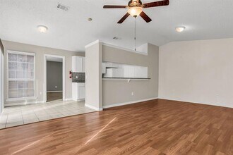 1437 Brook Meadow Cir in Lancaster, TX - Building Photo - Building Photo