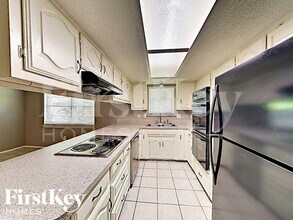 3000 Laurel Ln, Unit 236 in Plano, TX - Building Photo - Building Photo