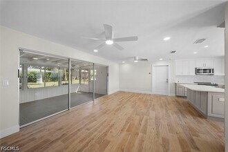 1039 El Mar Ave in Ft. Myers, FL - Building Photo - Building Photo