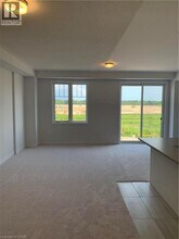 88 Edminston Dr in Fergus, ON - Building Photo - Building Photo