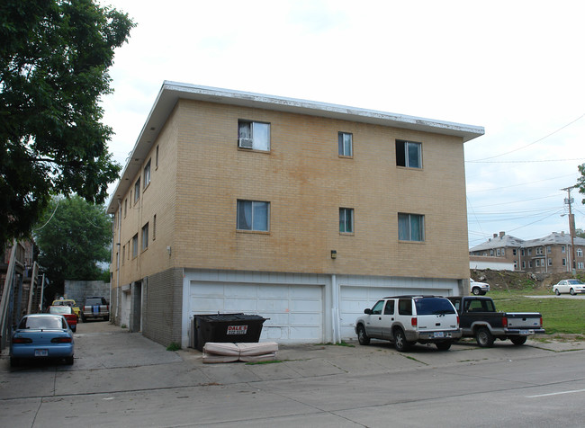 3016 St Marys Ave in Omaha, NE - Building Photo - Building Photo